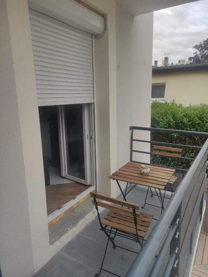 Appartement Studio Bien Situe à Eybens Extérieur photo